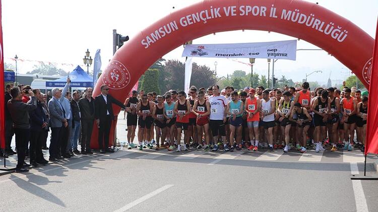 19 Mayıs Yarı Maratonu tamamlandı.